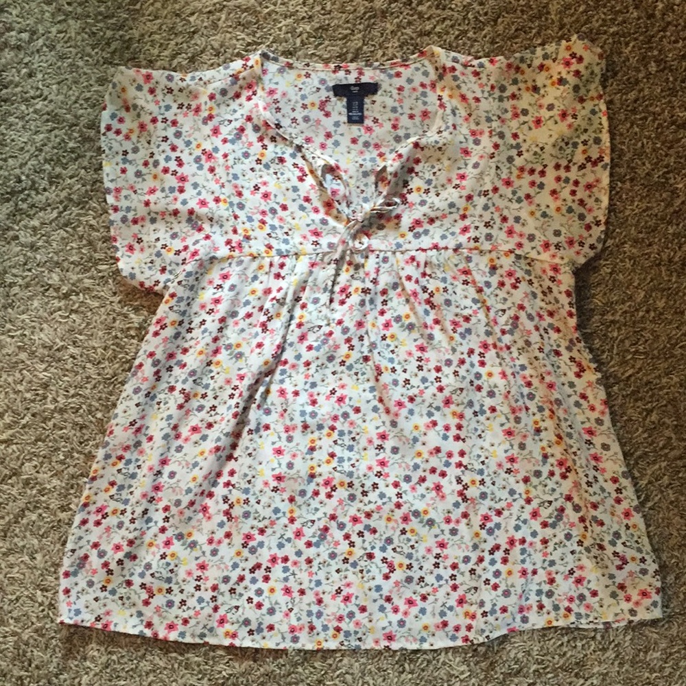 Floral ruffle sleeve blouse